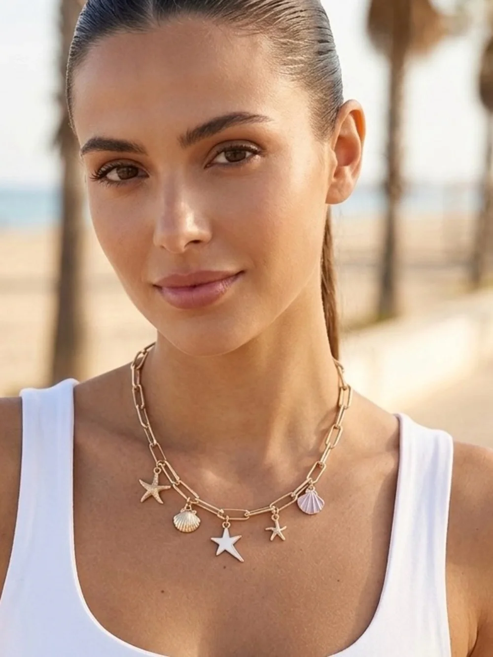 NWT Paperclip Beach Ocean Charm Necklace